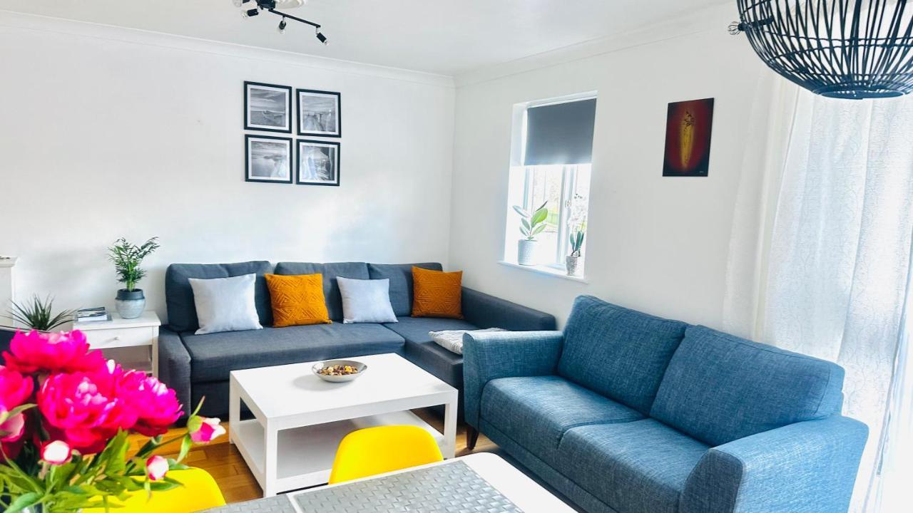 Amazing Location - City Of London- 2 Bedroom Stunning Canal View House With Private Garden,Parking & Balcony Buitenkant foto
