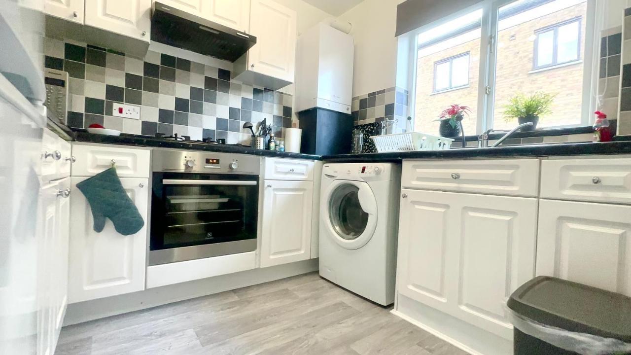Amazing Location - City Of London- 2 Bedroom Stunning Canal View House With Private Garden,Parking & Balcony Buitenkant foto