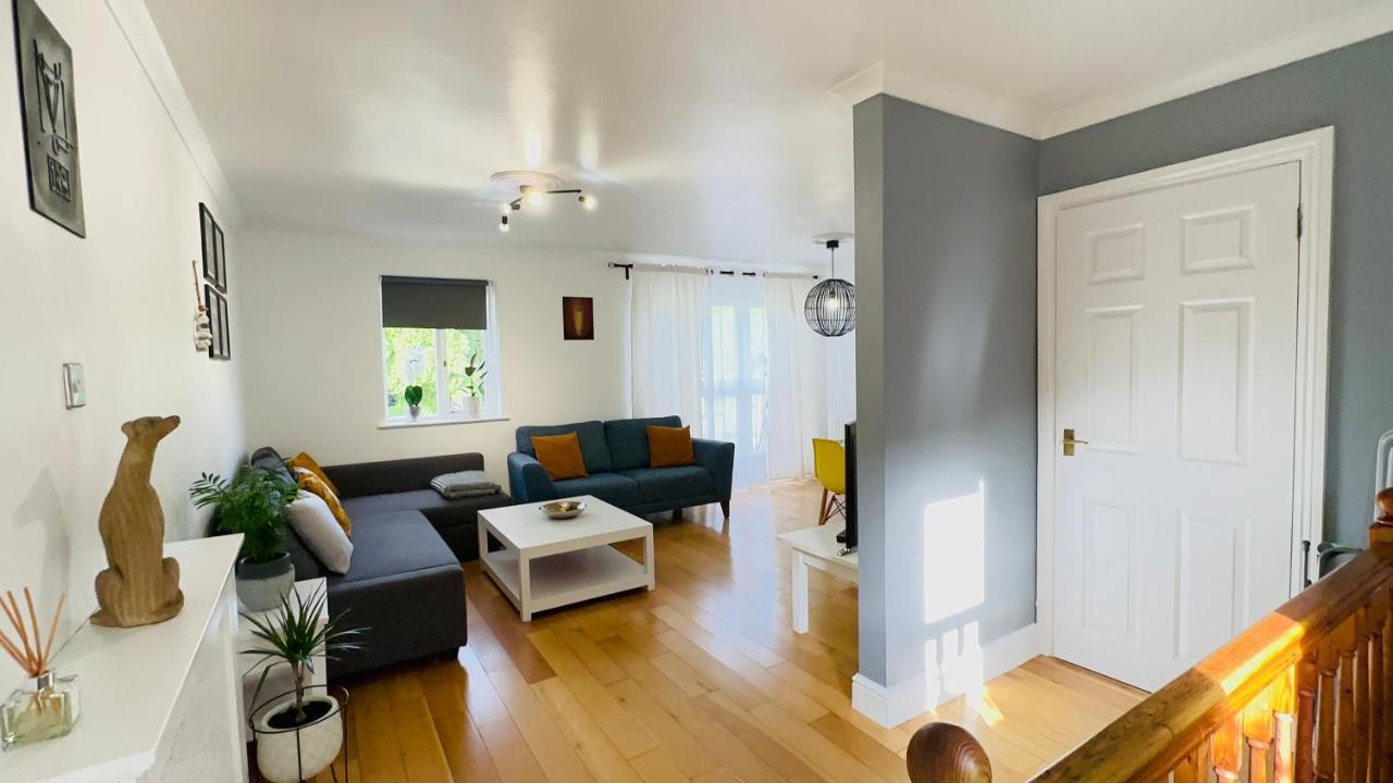 Amazing Location - City Of London- 2 Bedroom Stunning Canal View House With Private Garden,Parking & Balcony Buitenkant foto