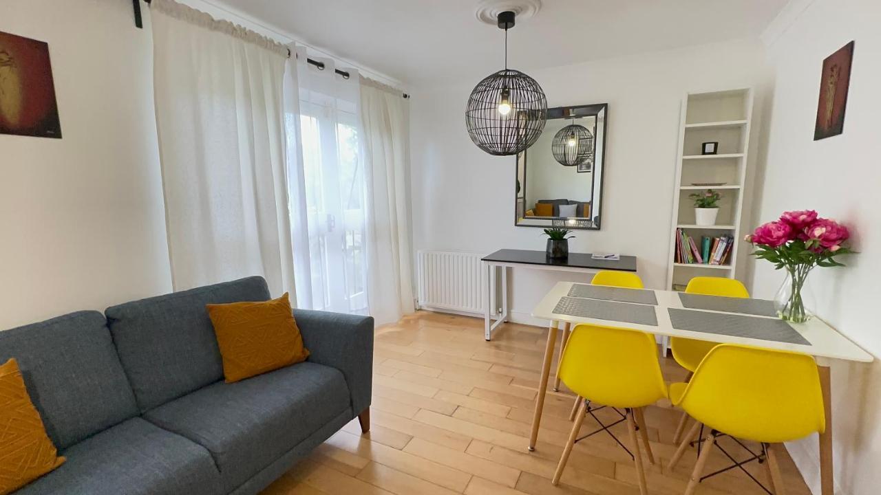Amazing Location - City Of London- 2 Bedroom Stunning Canal View House With Private Garden,Parking & Balcony Buitenkant foto
