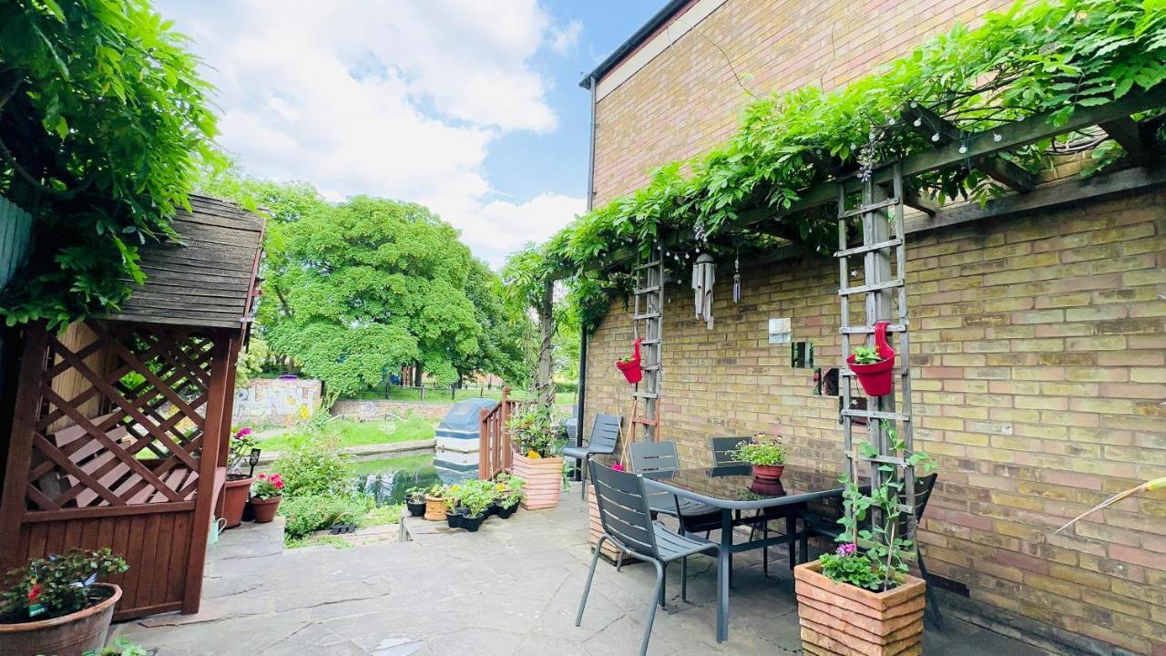 Amazing Location - City Of London- 2 Bedroom Stunning Canal View House With Private Garden,Parking & Balcony Buitenkant foto