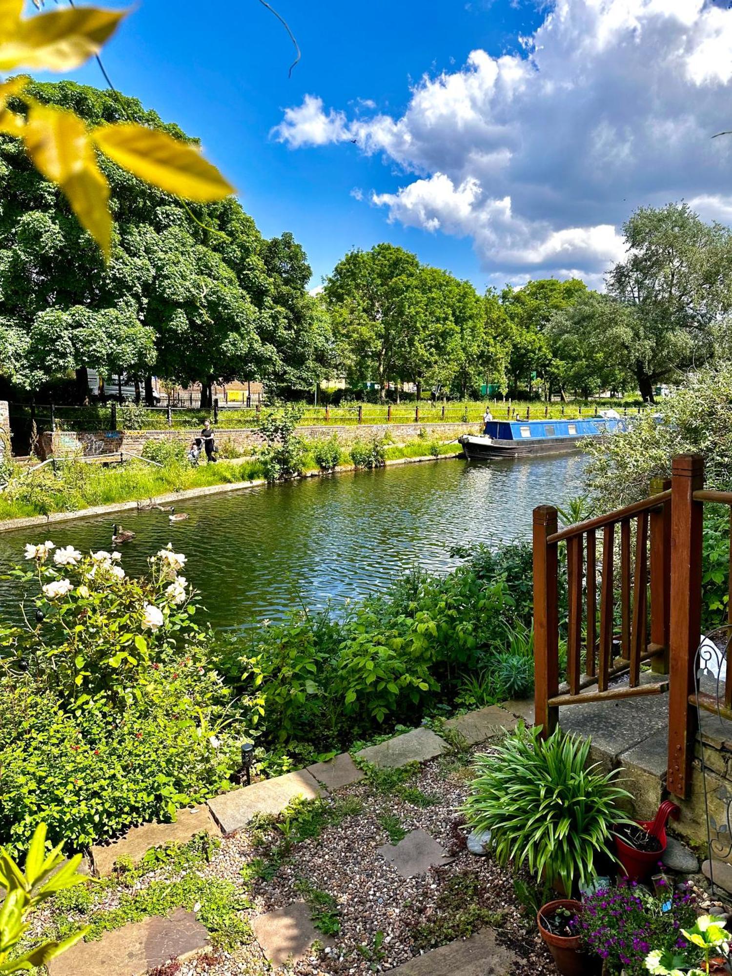 Amazing Location - City Of London- 2 Bedroom Stunning Canal View House With Private Garden,Parking & Balcony Buitenkant foto